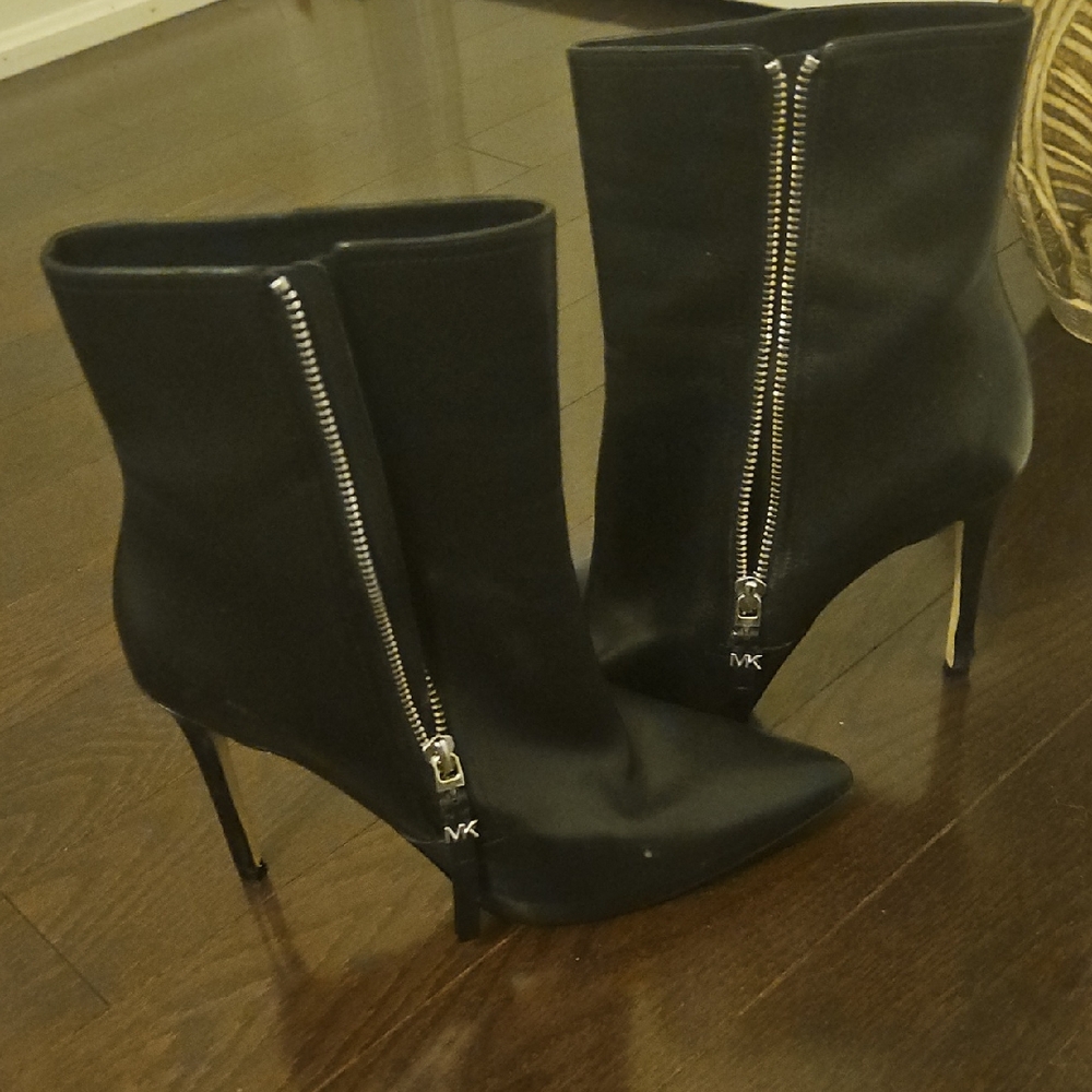 Michael Kors Black Heeled Boots with Zipper